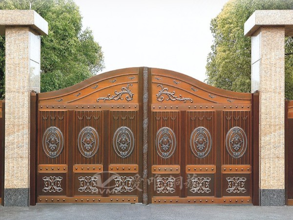 佛山的別墅銅門具有一種特別的質感