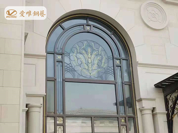 四川成都鹿山國(guó)際別墅銅門(mén)工程案例——愛(ài)唯銅藝